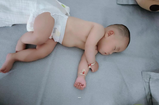 柳州宝宝咳嗽发烧拉肚子